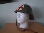 Nederlandse Rode kruis M33 helm, Ophalen of Verzenden, Landmacht, Nederland, Helm of Baret