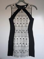 Zwart-witte jurk van H&M Divided maat 36, H&M, Zwart, Ophalen of Verzenden, Zo goed als nieuw