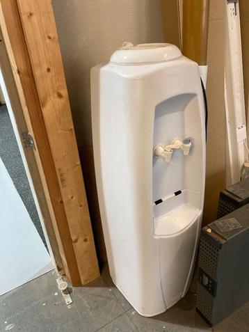 Waterkoeler beschikbaar voor biedingen