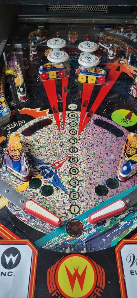 Flipperkast defect, met werk gezocht, Verzamelen, Automaten | Flipperkasten, Gebruikt, Flipperkast, Ophalen