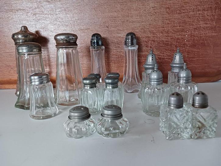 kleine verzameling peper & zoutstelletjes, Antiek en Kunst, Antiek | Keukenbenodigdheden, Ophalen