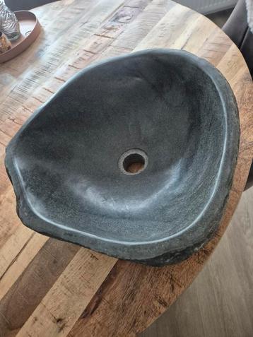 stenen waskom 40 cm diameter met sifon en afvoerplug beschikbaar voor biedingen