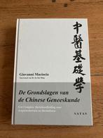 De Grondslagen van de Chinese Geneeskunde, Giovanni Maciocia, Boeken, Ophalen of Verzenden, Beta, Zo goed als nieuw