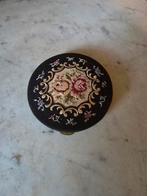 Oud brocante petit point poederdoos, Ophalen of Verzenden