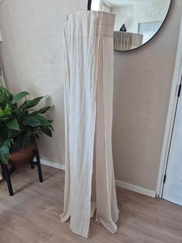 Beige Sluier met Piekstok - Zo goed als nieuw beschikbaar voor biedingen