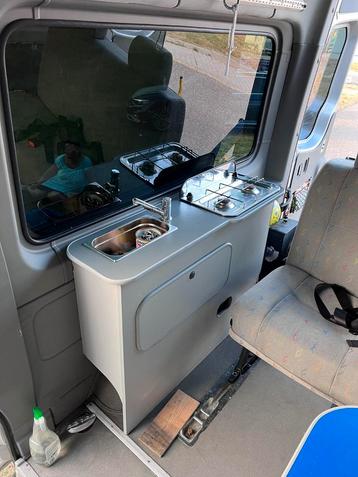 Camper Meubilair voor eenvoudige buscamper (RDW keuring) beschikbaar voor biedingen