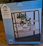 Villa Volance Metalen Rekje Met 2 Planken
35 x 14 x 40 Cm, Huis en Inrichting, Woonaccessoires | Wandplanken en Boekenplanken