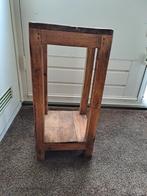 Bijzettafeltje 27 5 x 27,5 cm  hoog 58 cm, Huis en Inrichting, Woonaccessoires | Zuilen en Pilaren, Ophalen, Gebruikt