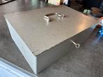 Kist met slot, Huis en Inrichting, Woonaccessoires | Kisten, Ophalen, Zo goed als nieuw, 50 tot 100 cm, Minder dan 50 cm
