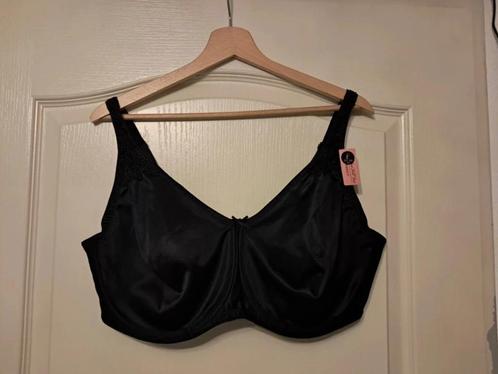 Nieuwe BH met beugel van Hunkemoller maat 95F, Kleding | Dames, Ondergoed en Lingerie, BH, Zwart, Ophalen of Verzenden