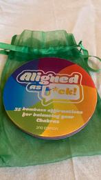 Aligned as f*ck Chakra Affirmatie kaarten - Ferocious Ink, Boeken, Tarot of Kaarten leggen, Verzenden, Overige typen, Zo goed als nieuw