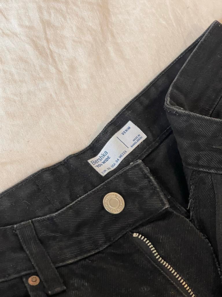 Zwarte Bershka broek met gaten, Verzenden, Gedragen, Zwart, W27 (confectie 34) of kleiner