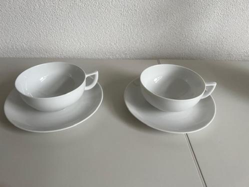 Twee Arzberg City White River theekopjes met schotel, Huis en Inrichting, Keuken | Servies, Zo goed als nieuw, Kop(pen) en/of Schotel(s)
