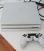 Aangeboden: Playstation 4 Pro incl. controller (wit), Spelcomputers en Games, Spelcomputers | Sony PlayStation 4, Ophalen, Zo goed als nieuw