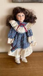 Promenade porseleinen pop / Beatrice-A Ca 42 cm hoog, Verzamelen, Poppen, Ophalen of Verzenden, Gebruikt, Pop