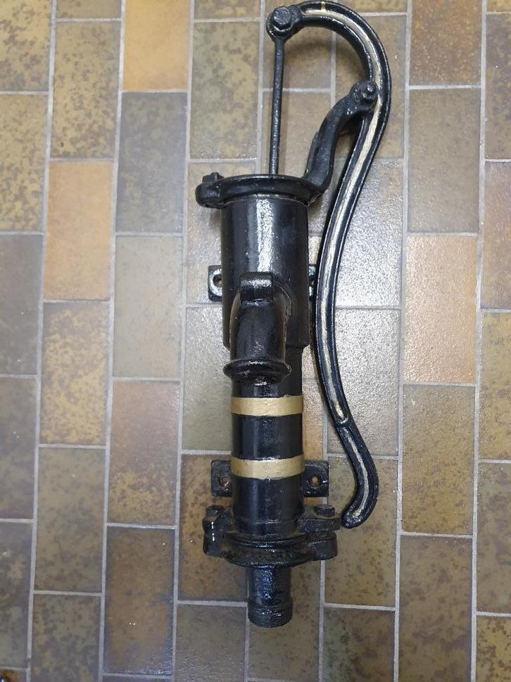 Gietijzeren waterpomp Douglas, ter decoratie, Tuin en Terras, Waterpompen, Gebruikt, Handmatig, Bronpomp, Ophalen