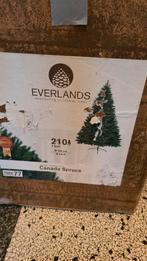 Kunstkerstboom 210 cm hoog. Model Everlands Candace Spruce, Diversen, Kerst, Ophalen