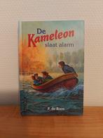P. de Roos - De Kameleon slaat alarm, Ophalen of Verzenden, Zo goed als nieuw, P. de Roos