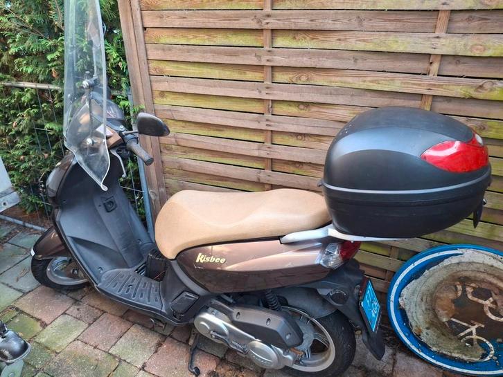 kissbee  scooter, Fietsen en Brommers, Scooters | Peugeot, Gebruikt, Overige modellen, Elektrisch, Ophalen