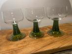 3 mooie grote vintage wijnglazen, groene voet, Moesel glazen, Glas of Glazen, Ophalen of Verzenden, Overige stijlen, Glas