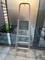 Gebruikte Ladder - Handig voor klussen!, Doe-het-zelf en Verbouw, Ladders en Trappen, Ophalen of Verzenden, Gebruikt, Ladder, Minder dan 2 meter