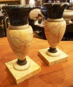 Stel antieke marmeren schouw vazen., Antiek en Kunst, Ophalen