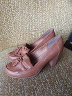 Cognac pumps met kwastje  maat 42, Ophalen of Verzenden, Gedragen, Bruin