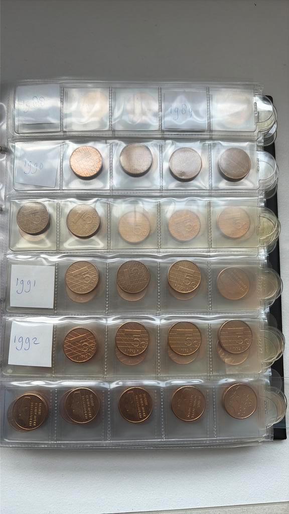 Album met 5 gulden munten 1990-2001, Postzegels en Munten, Munten en Bankbiljetten | Toebehoren, Verzamelmap, Ophalen of Verzenden
