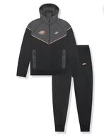 Nike Tech Syna Central Cee maat M, Kleding | Heren, Sportkleding, Zwart, Nieuw, Overige maten, Ophalen of Verzenden