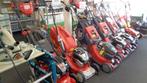 wegens stoppen verkoop motormaaiers 18 x  nieuwe motormaaier, Ophalen, Cirkelmaaier, Benzine-grasmaaier, Opvangbak