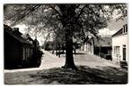 Megen, (bij Oss) Dr. Baptiststraat en Kloosterstraat, Verzamelen, Ansichtkaarten | Nederland, Verzenden, 1980 tot heden, Ongelopen
