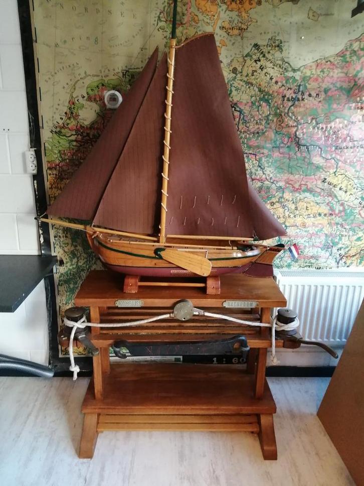 GIGANTISCH 2 METER HOOG MARITIEM MUSEUM TAFEL + SCHIP, Antiek en Kunst, Curiosa en Brocante, Ophalen