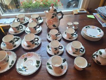 Villeroy en Boch Wild Rose koffie- thee servies wild Rose beschikbaar voor biedingen