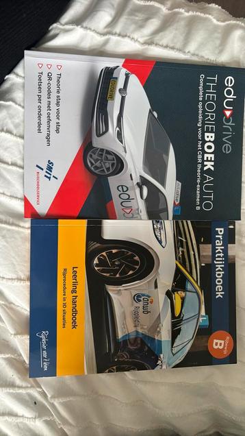 Auto theorie en praktijk boek(anwb) beschikbaar voor biedingen