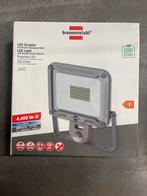 Nieuwe Brennenstuhl LED straler met bewegingsmelder, Minder dan 50 watt, Ophalen of Verzenden, Lamp met armatuur, Nieuw