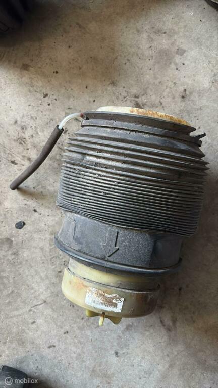 Luchtbalg rechtsachter Mercedes E-klasse W212 A2123202025, Auto-onderdelen, Ophanging en Onderstel, Mercedes-Benz, Gebruikt, Ophalen of Verzenden