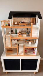 Petite Amélie poppenhuis + extra accessoires + Kallax, Ophalen, Zo goed als nieuw, Poppenhuis