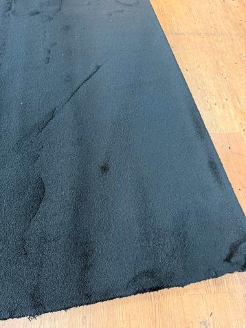 ‼️dik zwart tapijt inc ondervloer restpartij nú €100/m1‼️ beschikbaar voor biedingen