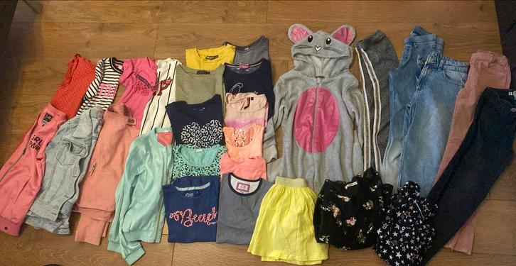 Meisjeskleding, jas 134-140 pakket, Kinderen en Baby's, Kinderkleding | Maat 134, Gebruikt, Meisje, Jurk of Rok, Ophalen of Verzenden