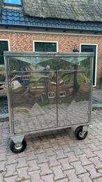 JK concours kast, Dieren en Toebehoren, Paarden en Pony's | Overige Paardenspullen, Ophalen of Verzenden, Gebruikt, Overige soorten