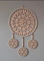 Mooie gehaakte ivoorkleurige mandala 30 cm, Huis en Inrichting, Woonaccessoires | Wanddecoraties, Ophalen of Verzenden, Nieuw