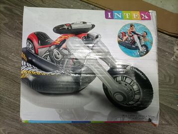 opblaasbare motor voor in het water beschikbaar voor biedingen