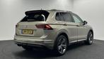 Volkswagen Tiguan 1.4 TSI ACT Highline Business R TREKHAAK N, 4 cilinders, Alcantara, 17 km/l, 1398 kg