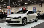 Volkswagen Scirocco 1.4 TSI ZEER Uniek! 31DKM! NAVI! Clima!, Auto's, Gebruikt, 4 cilinders, 1290 kg, Origineel Nederlands
