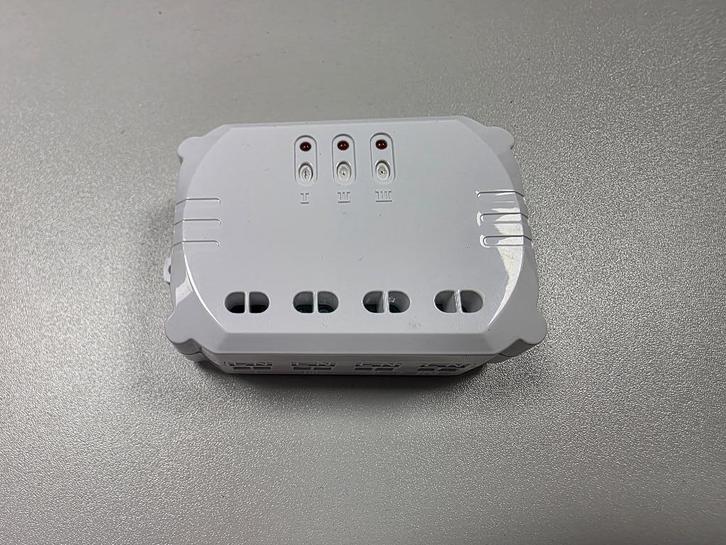 Klik Aan Klik Uit 3-in-1 Inbouw schakelaar, Hobby en Vrije tijd, Elektronica-componenten, Gebruikt, Ophalen of Verzenden