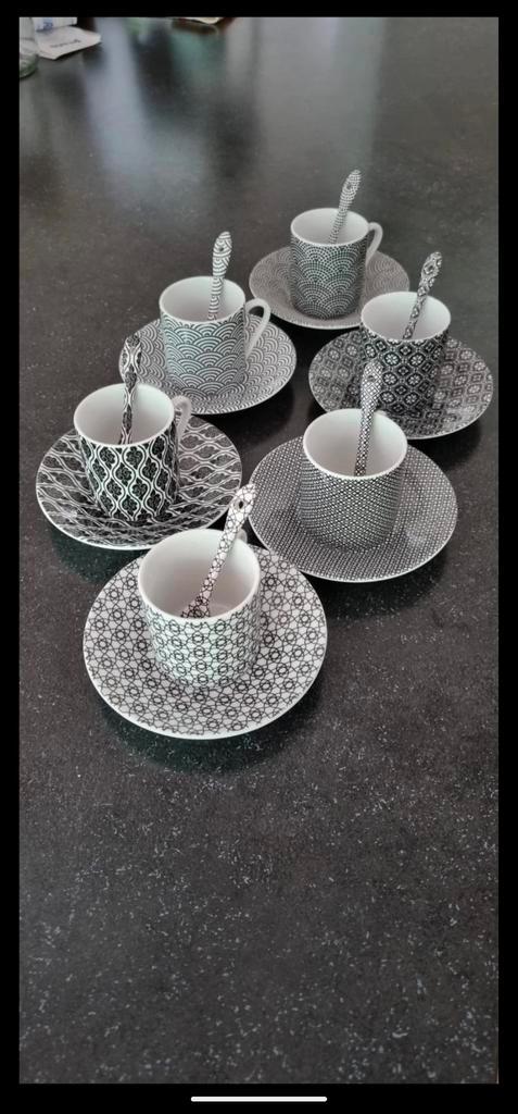 Tokyo design studio espresso kopjes, Huis en Inrichting, Keuken | Servies, Nieuw, Kop(pen) en/of Schotel(s), Overige stijlen, Porselein