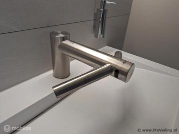 Online Veiling: Dyson Wash+Dry Airblade handdroogkraan beschikbaar voor biedingen