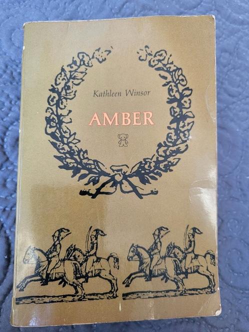 (Forever) Amber - Kathleen Winsor & Dick Bruna, Boeken, Romans, Gelezen, Nederland, Ophalen of Verzenden