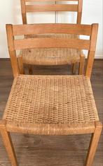 Scandinavische stoelen Moller? Voor beiden €25, Ophalen, Gebruikt, Twee