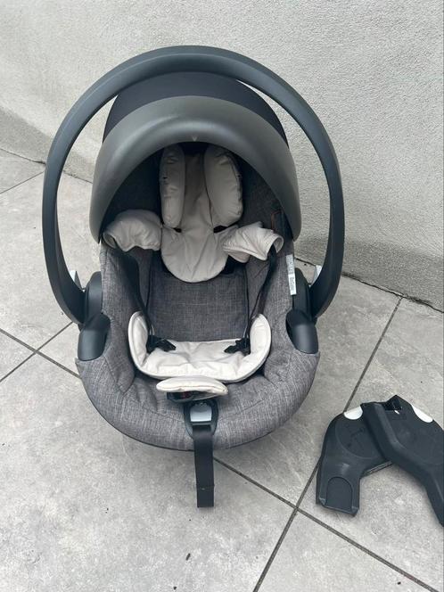 Maxicosi besafe izi go, Kinderen en Baby's, Autostoeltjes, Zo goed als nieuw, Overige merken, Isofix, Ophalen
